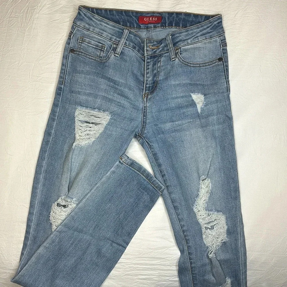 Distressed Guess skinny jeans - Picture 1 of 5